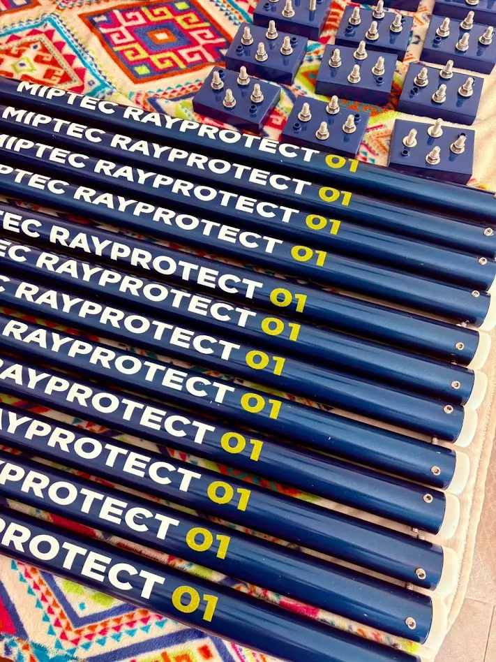 Guías de onda MT-RayProtect 01 en producción en la planta MIPTEC