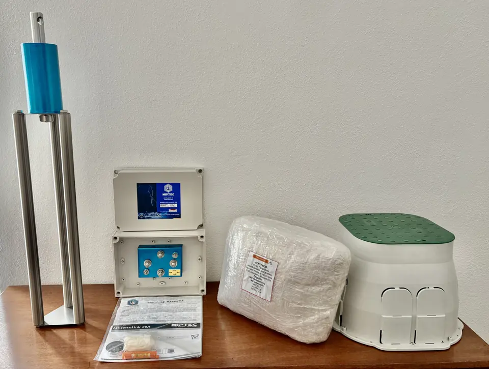 Kit MT-TerraLink 30A: electrodo, acoplador, compuesto acondicionador y registro